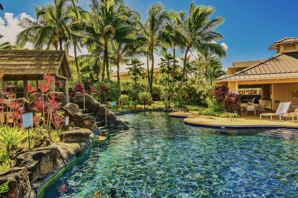 hawaii airbnb elopement