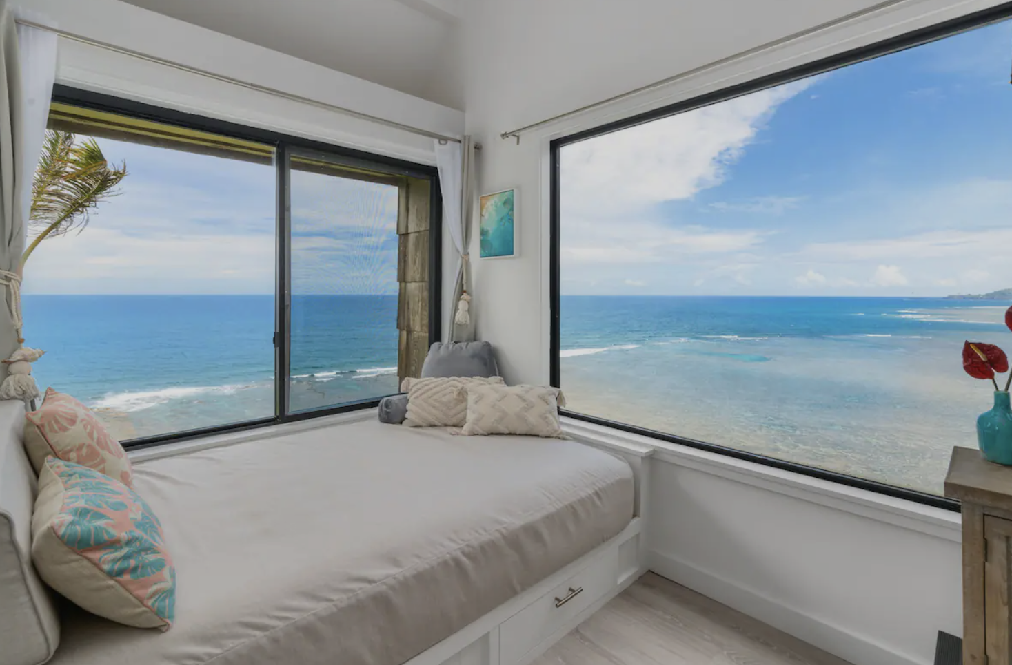 The Best Airbnb's for Your Hawaii Elopement. Emilee Setting