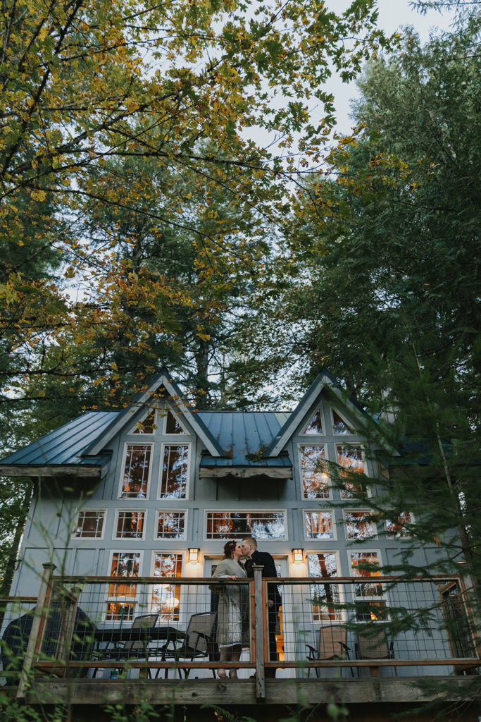 How to elope in an Airbnb in Colorado 