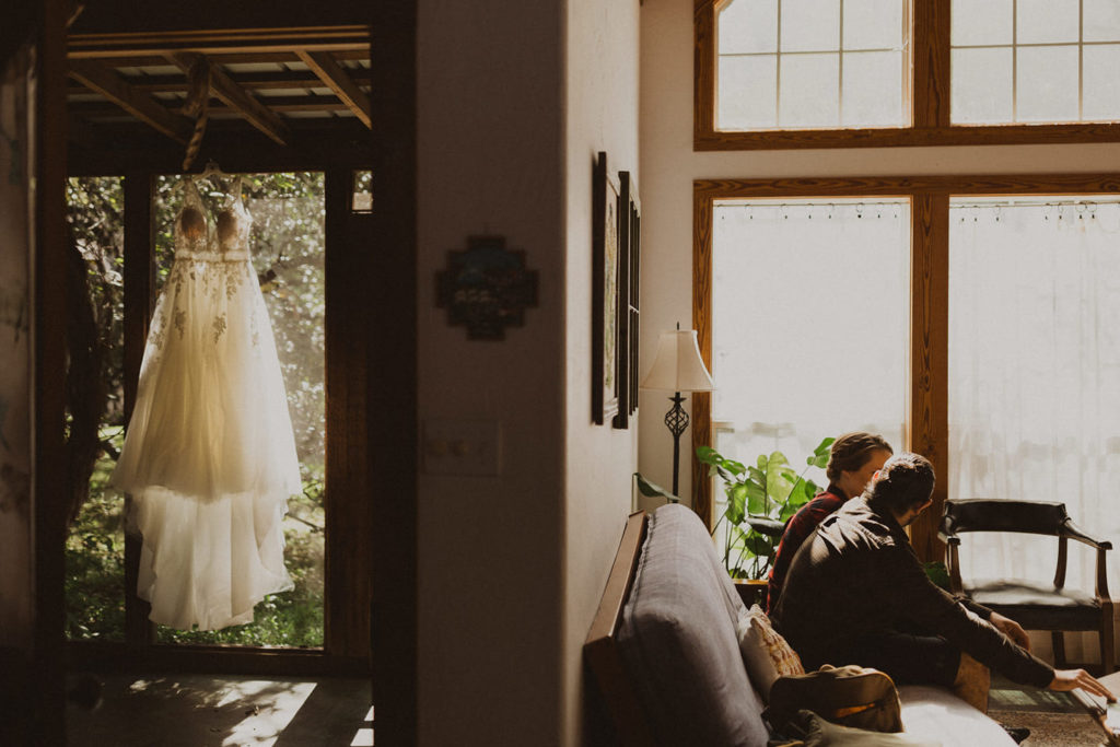 How to elope at an Airbnb in Oregon