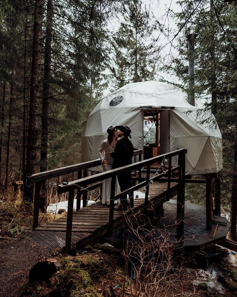 Airbnb elopement in Dome House
