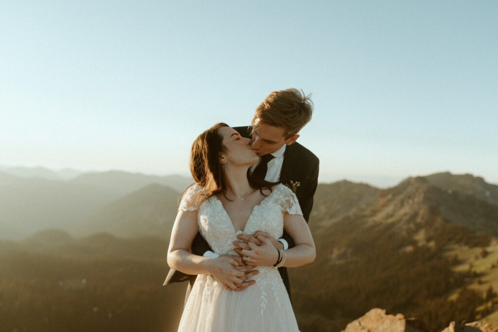 When to elope in Oregon 