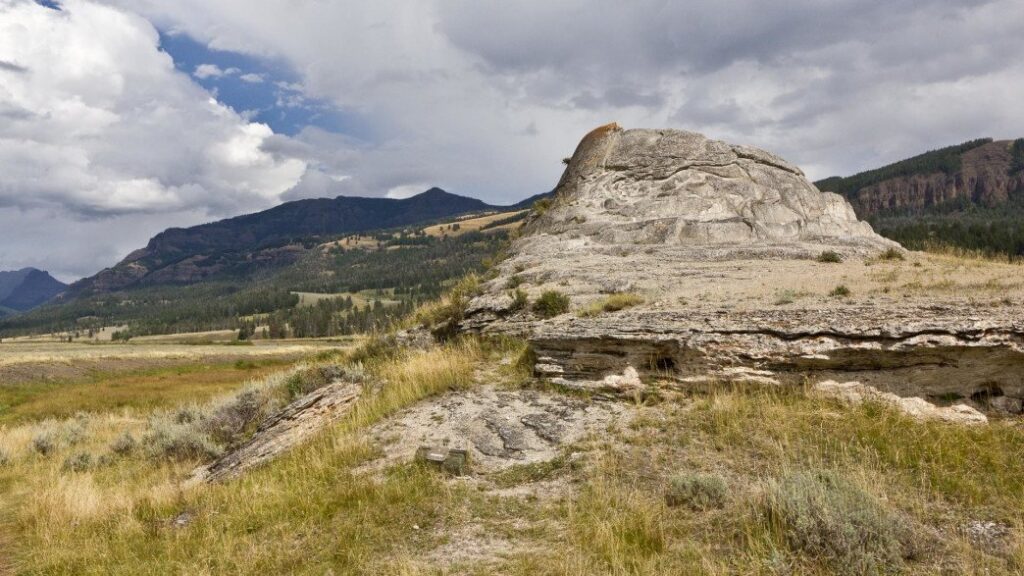 Yellowstone elopement location