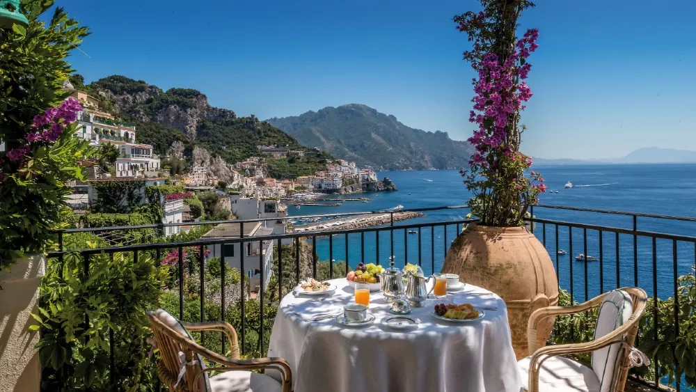 Amalfi coast elopement