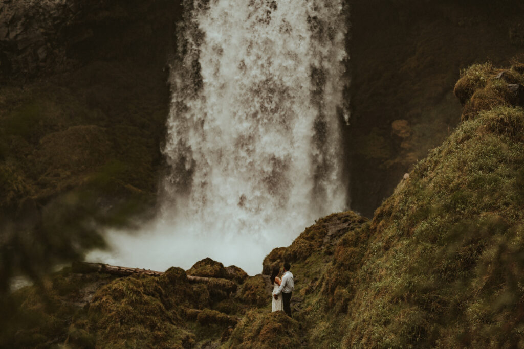 Bend Oregon elopement