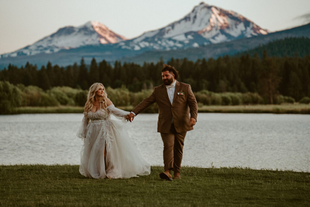 Black butte ranch intimate wedding