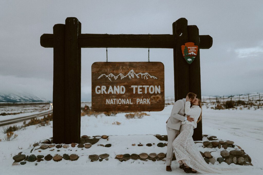 Oxbow Bend elopement